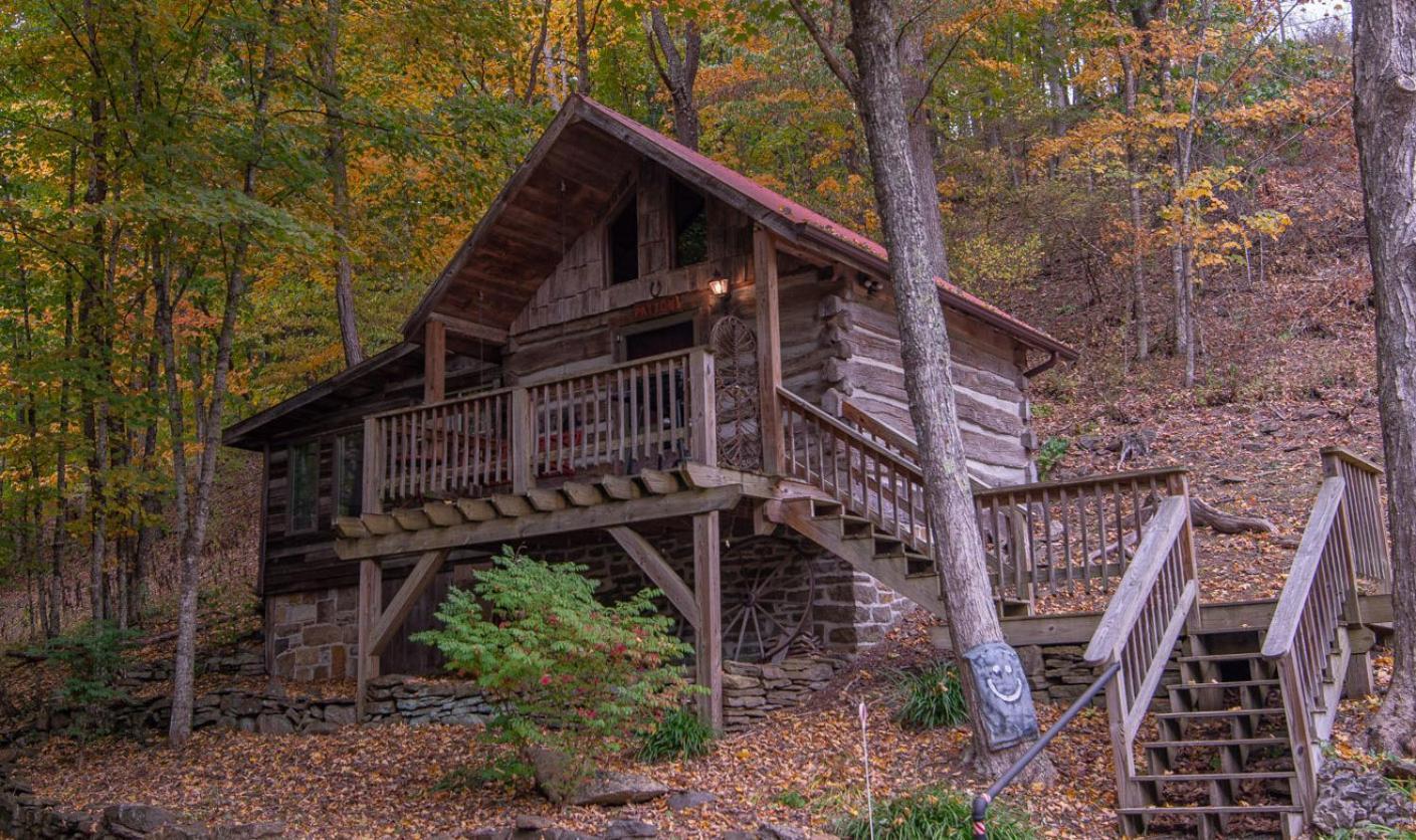Moore House Inn & Cabins Marlinton Екстер'єр фото